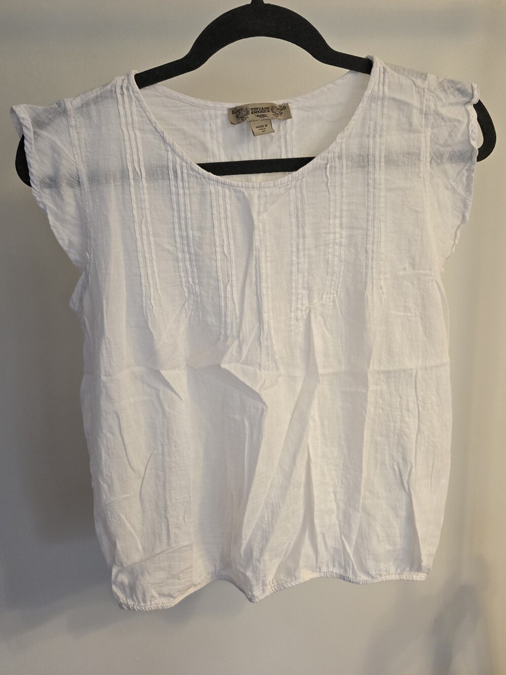 Vintage America Blues White Sleeveless Pleated Cap Sleeve Blouse Size M